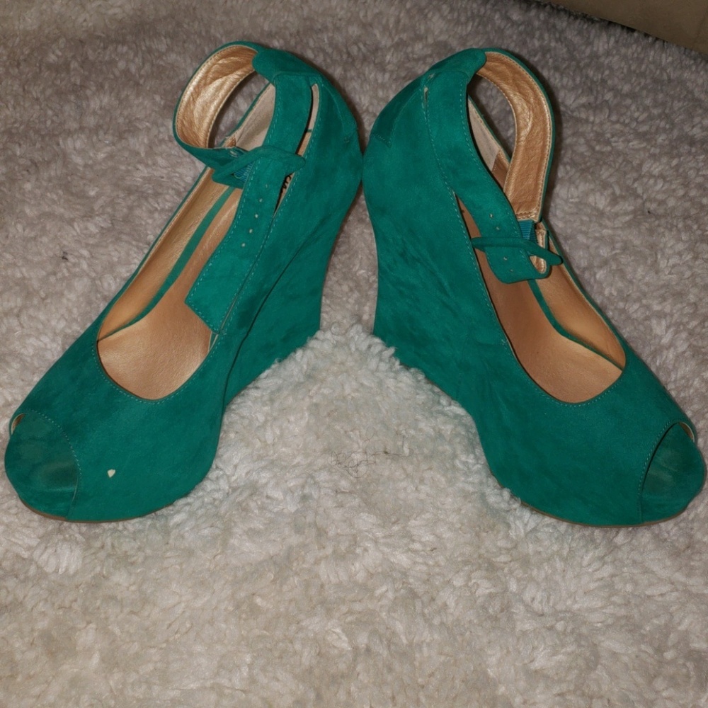 Shoes